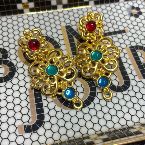 [SOLD] VINTAGE Cabochon Dangling Earrings - Picture 1 of 2